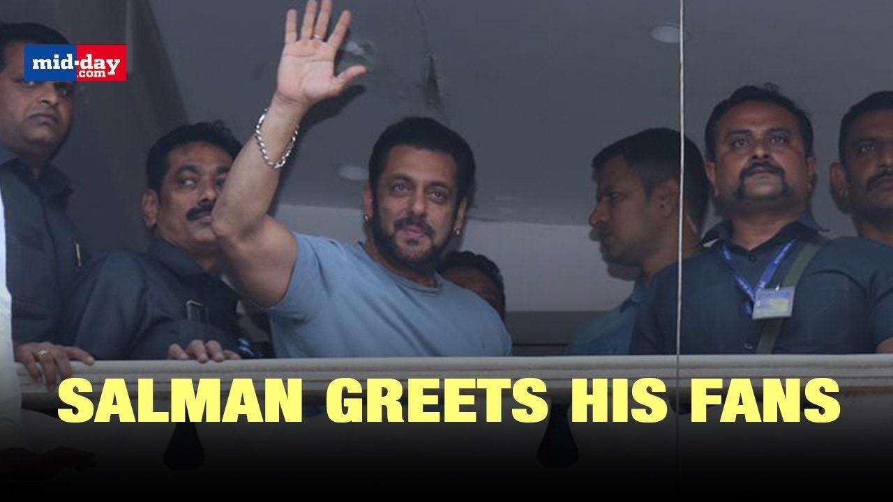 Salman Greets His Fans From His Balcony On His Birthday