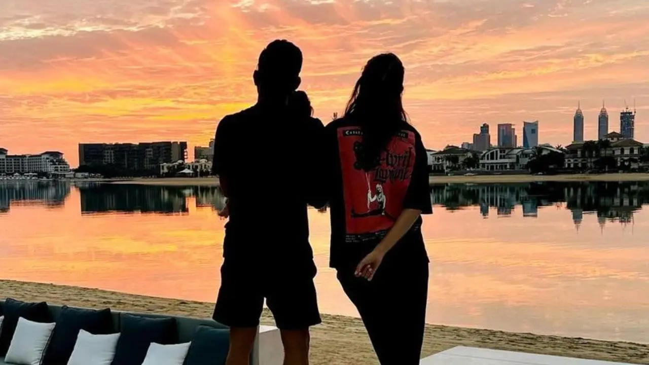 Virat Kohli, Anushka Sharma enjoy last sunrise of 2022 with daughter Vamika; see pic