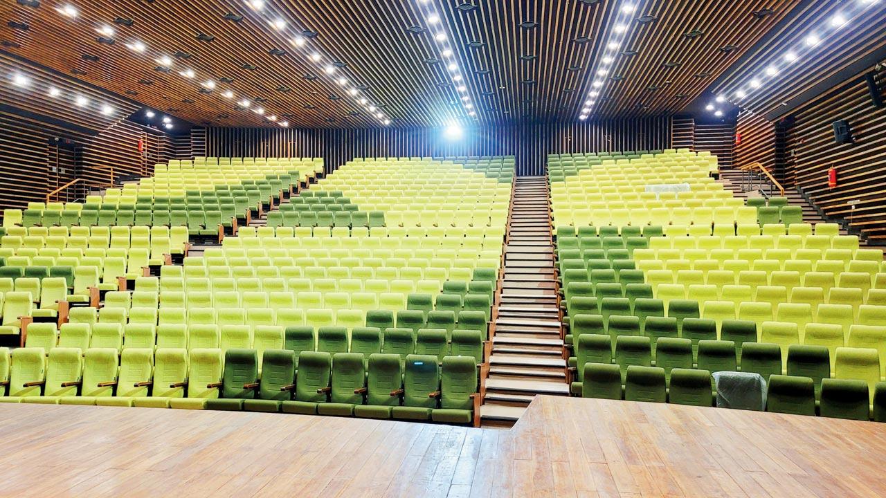Lokshahir Annabhau Sathe Auditorium