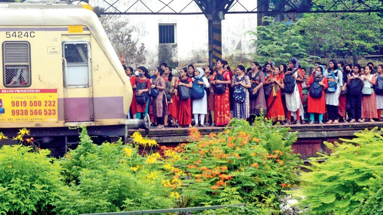 Thane MP pushes for speeding up of proposed Kopri station
