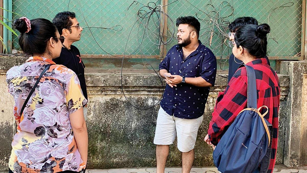 Join this fun walk around Andheri to learn more about its culture