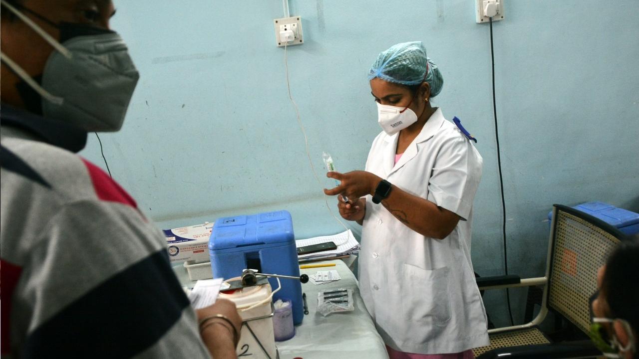 16 states, UTs achieve 100 pc first dose Covid-19 vaccination coverage: Health Ministry