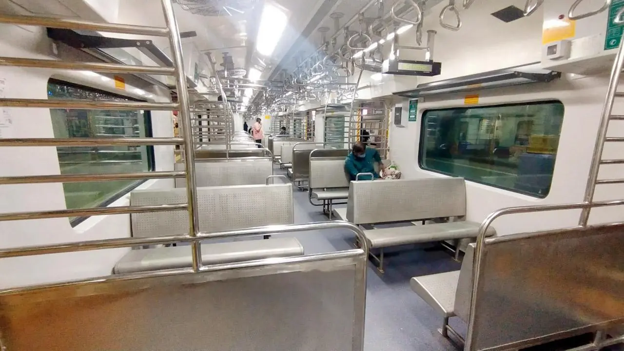 Mumbai: Railways yet to lower fares of hated AC locals