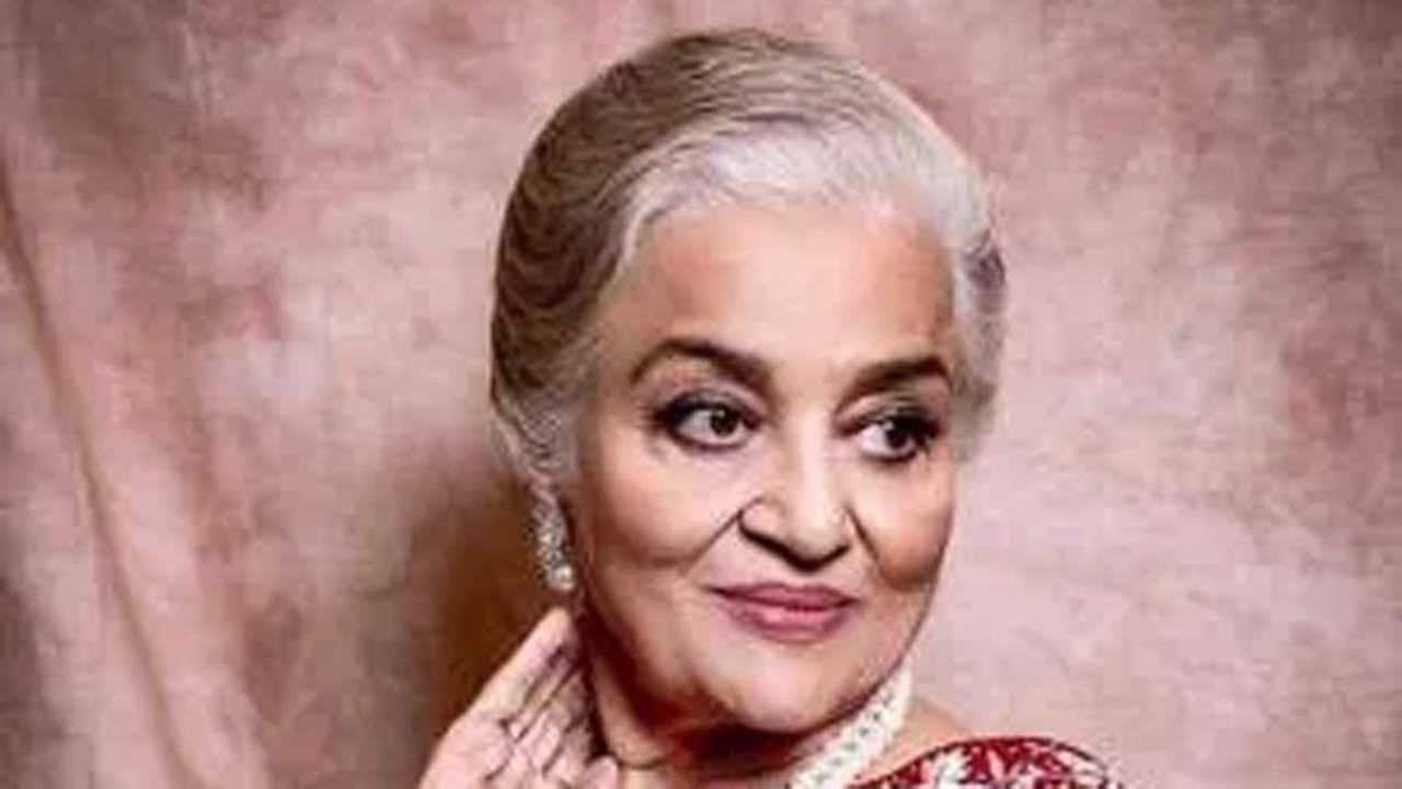 Dadasaheb Phalke Awards 2022: Asha Parekh honoured with Outstanding Contribution To Film Industry