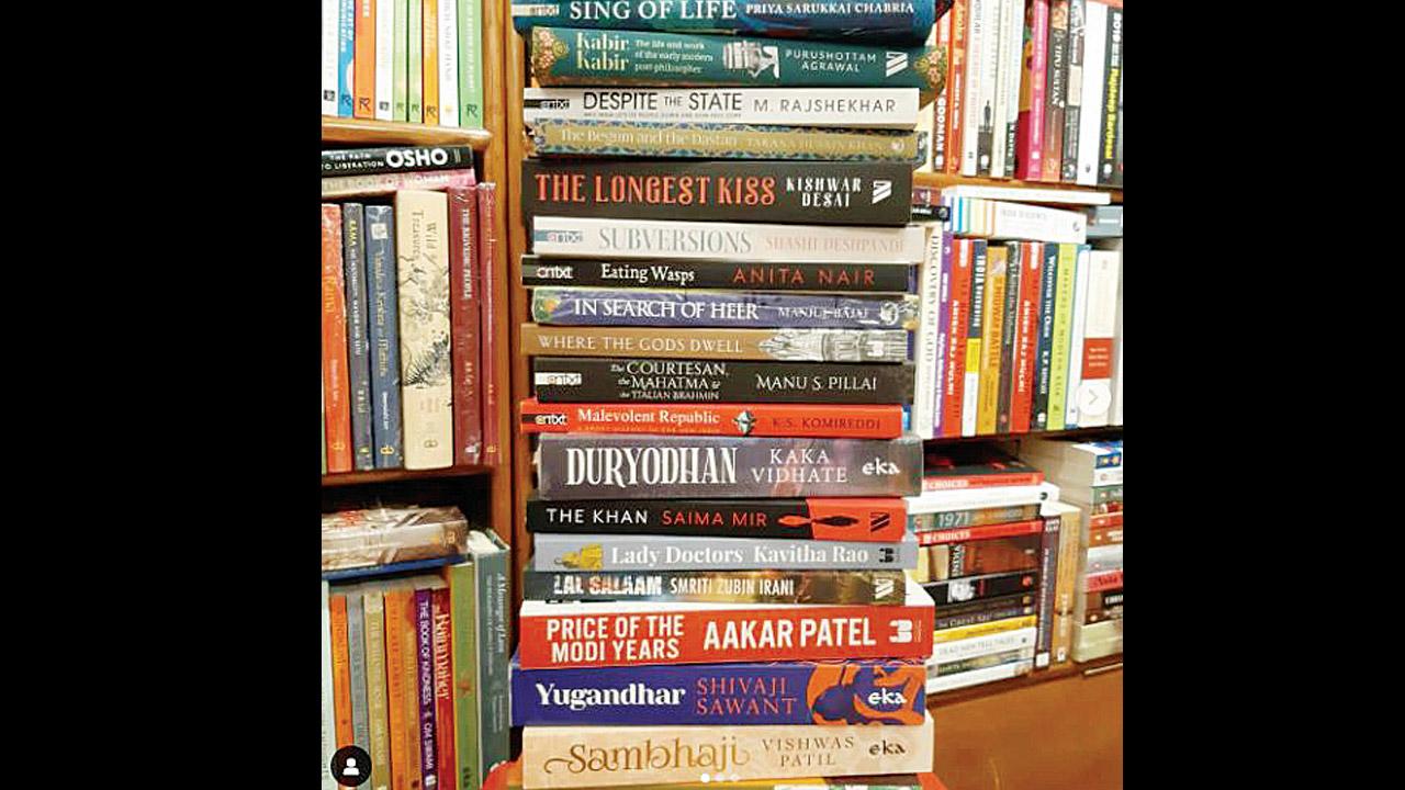 Pic Courtesy/@bahrisons_booksellers, Instagram