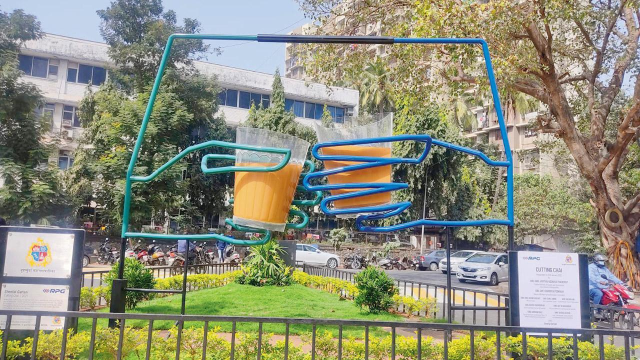 Worli traffic island gets a 'cutting' decor