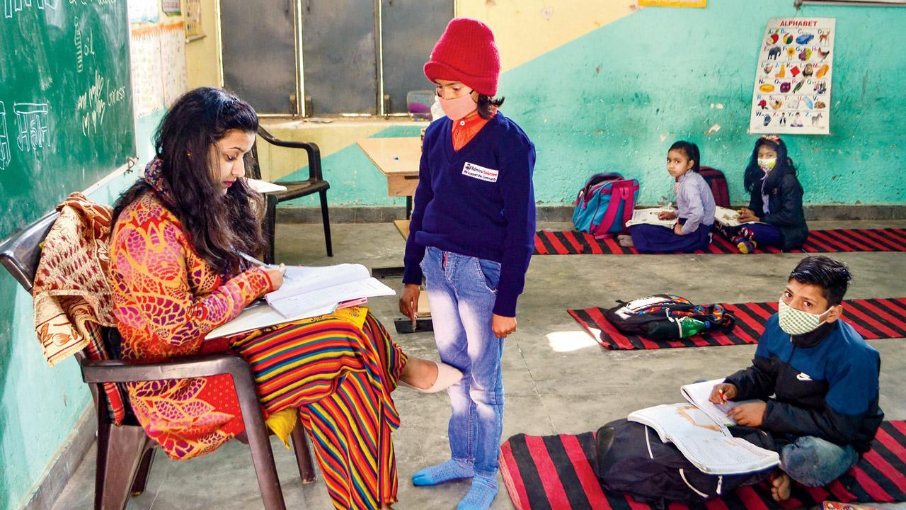 Madhya Pradesh lifts Covid curbs, schools to resume at 100 pc capacity