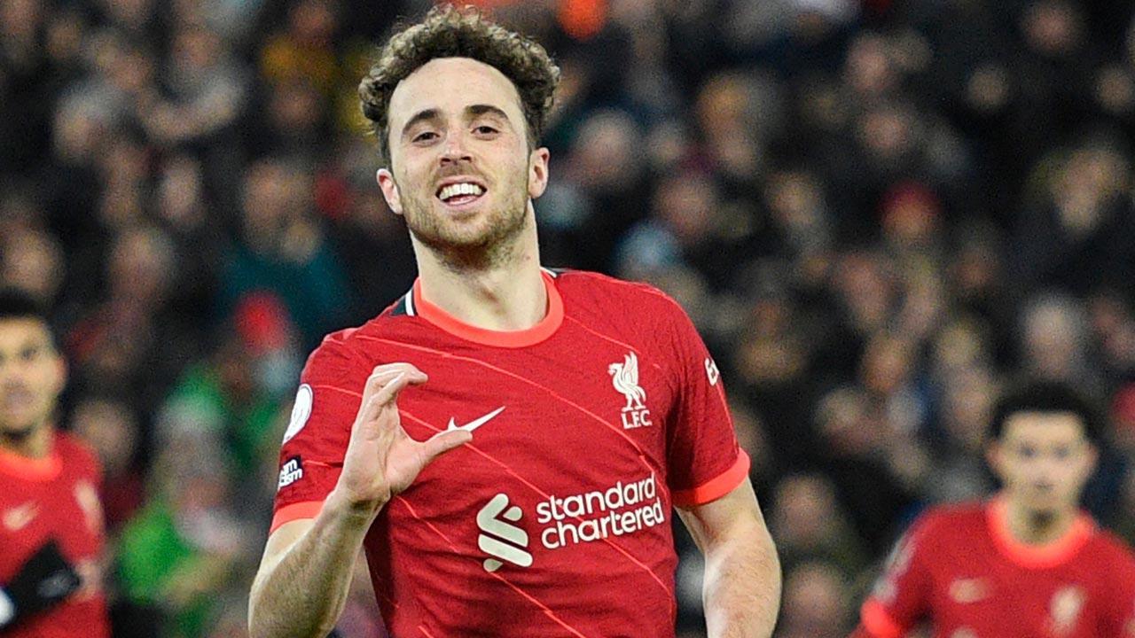 EPL: Jota's brace helps Liverpool close gap on City, Gabriel lifts 10-man Arsenal against Wolves