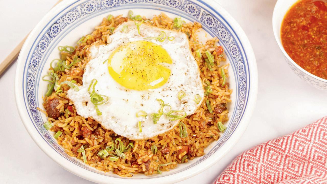 Extra special King Fu triple schezwan fried rice