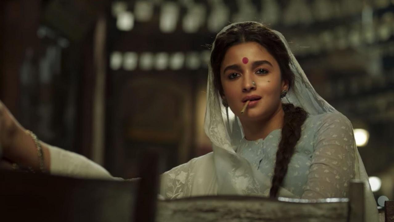 Heres Alia Bhatt Grooving To Dholida From Gangubai Kathiawadi 