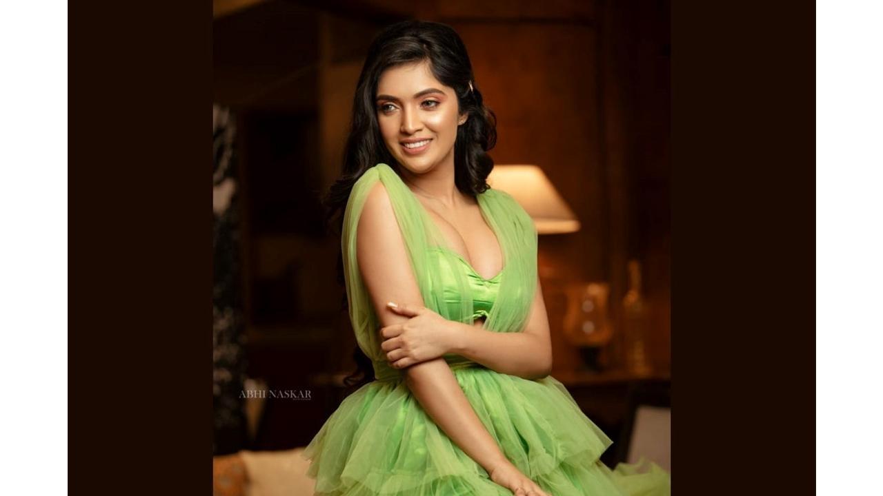 Ipsita Bhattacharya is taking the B-town by storm with her acting prowess
