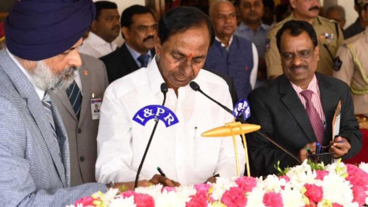 BJP needs to be thrown in Bay of Bengal; Centre has everything but brains: Telangana CM KCR on Budget 2022