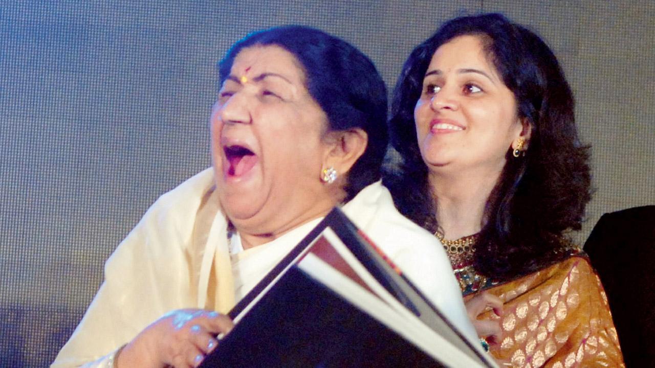 Latur villagers remember Lata Mangeshkar via college she helped set up