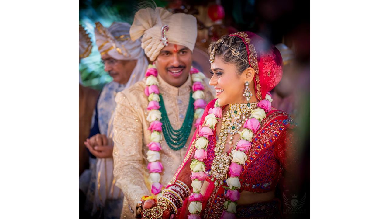 Founder of Manikchand Groups Daughter Janhavi R Dhariwal Ties Knot With Film Producer Punit Balan