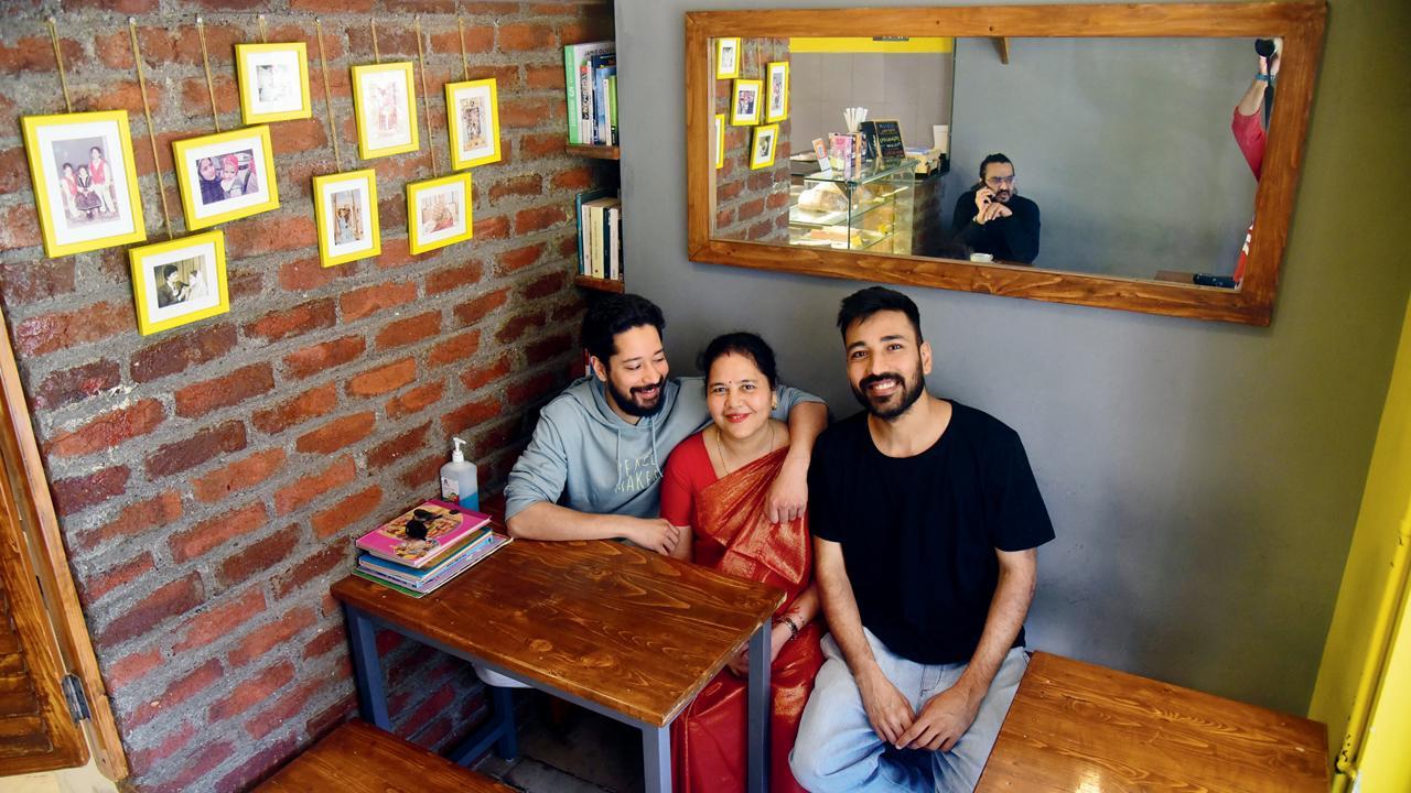 Have you been to Versova’s Central Perk?