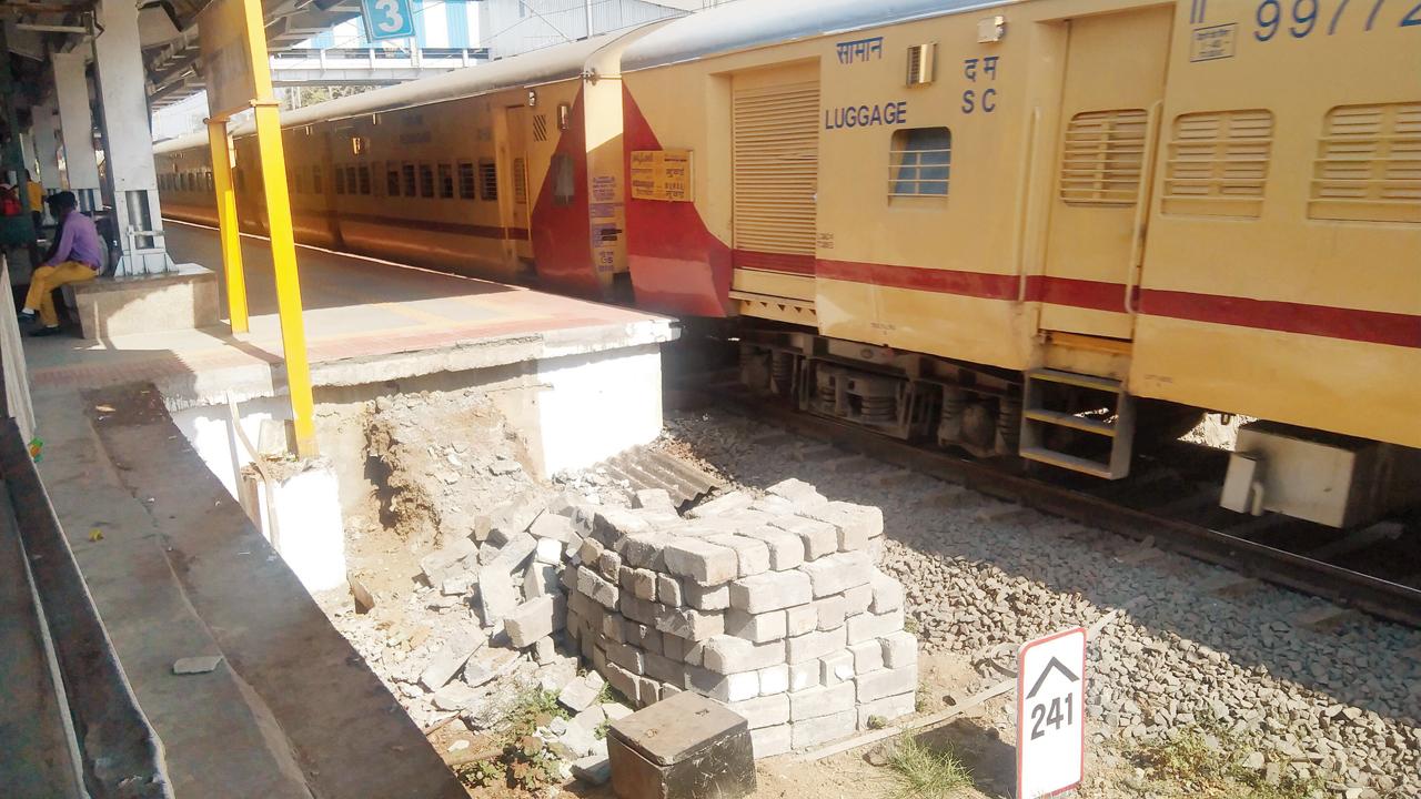 The Railways removed the stairs on platform no. 3 that commuters could have used to cross tracks, risking their lives