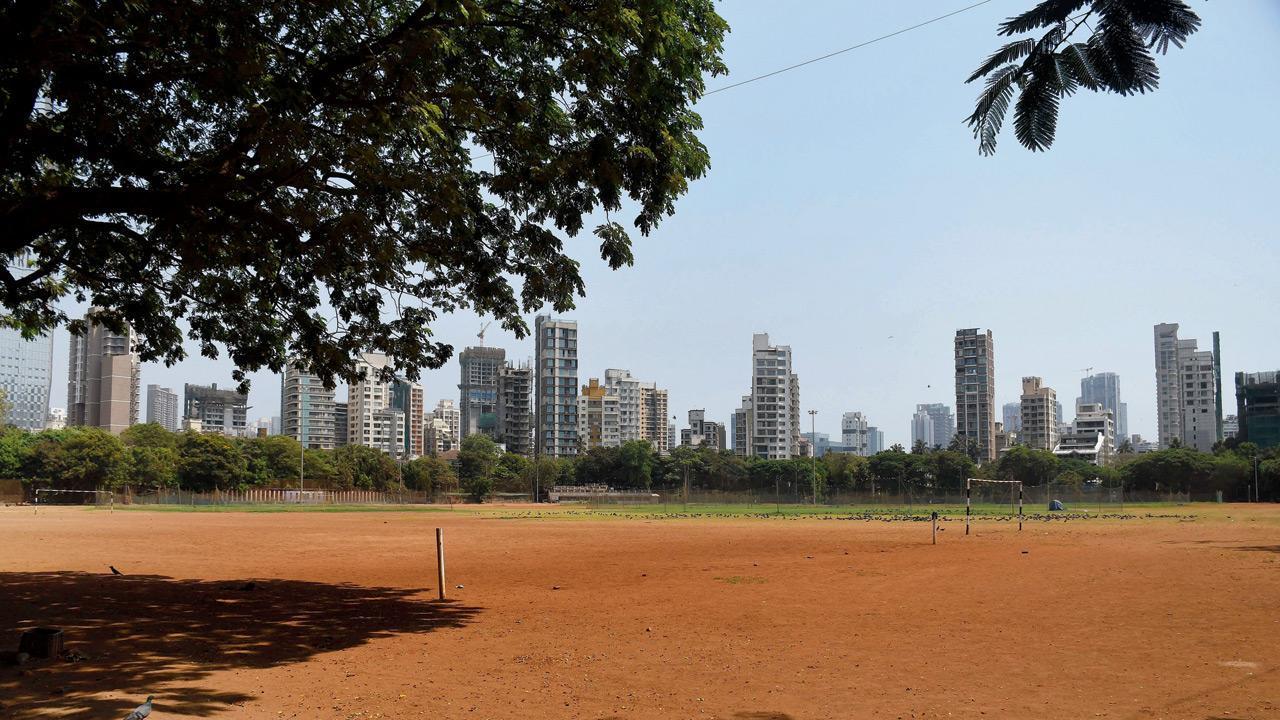 MCA member seeks probe into work at Shivaji Park; BMC says it is dust prevention measure
