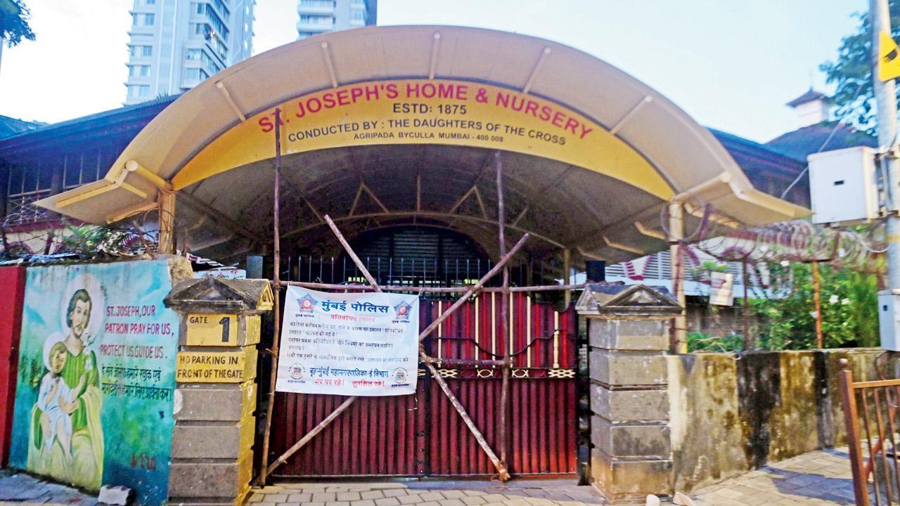 Mumbai free of containment zones, sealed buildings