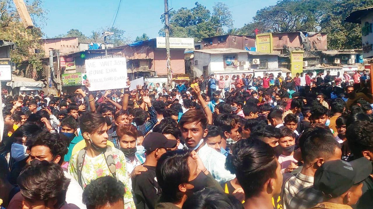 YouTuber Hindustani Bhau asked students to protest against offline exams: Mumbai cops