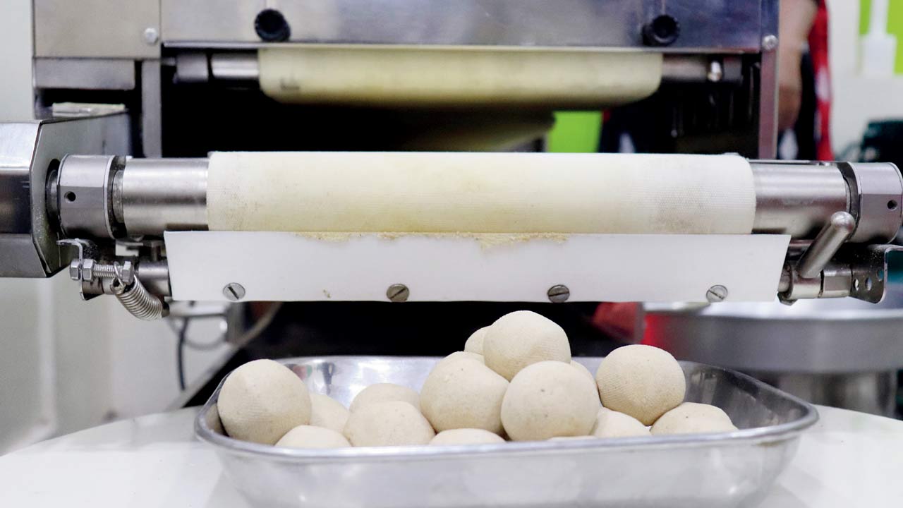 The product stays as is in the packet for five months. It has a three-layer packaging with nitro flush technique