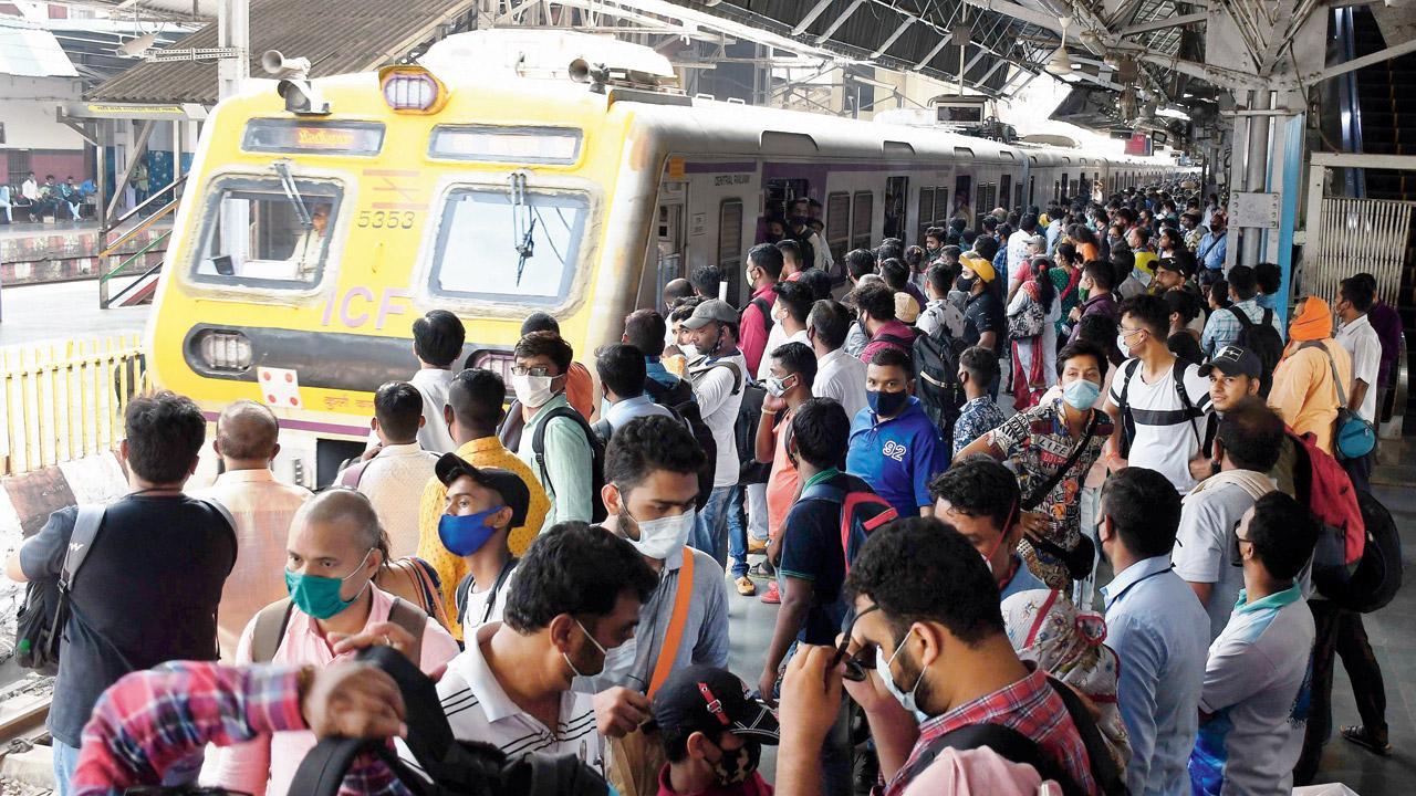 72-hour shutdown by Central Railway; 350 local trains to remain cancelled