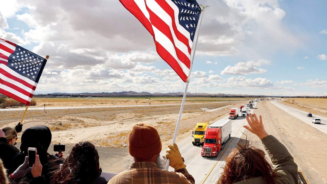 Convoy opposing mandates hits the road in US