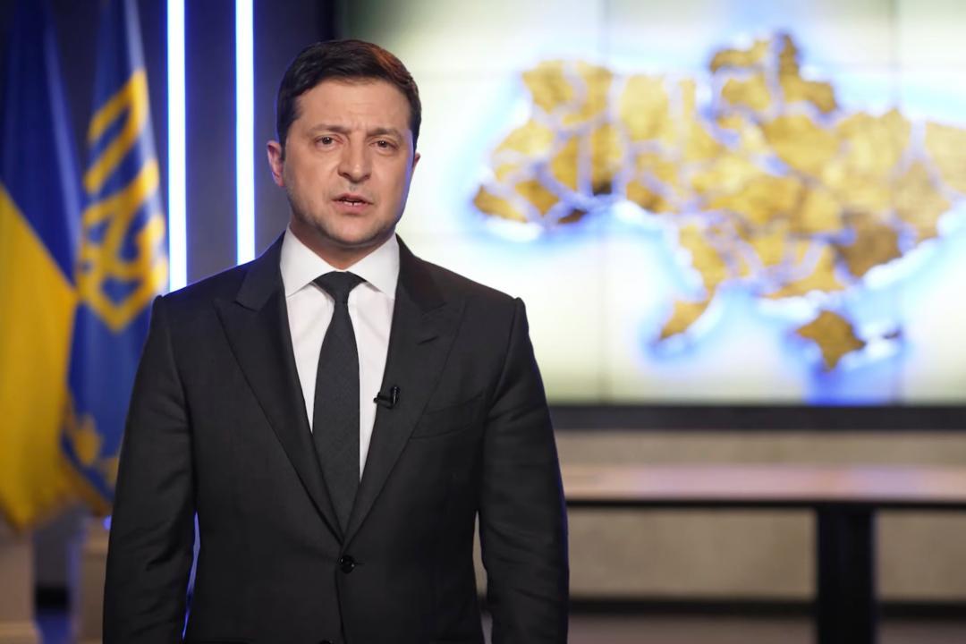 Ukraine crisis: President Zelenskyy slams allies for 'looking on from a distance'