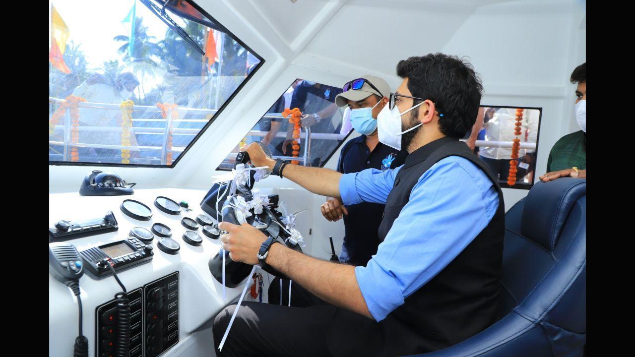 Maharashtra: Aaditya Thackeray launches scuba dive boat in Tarkarli