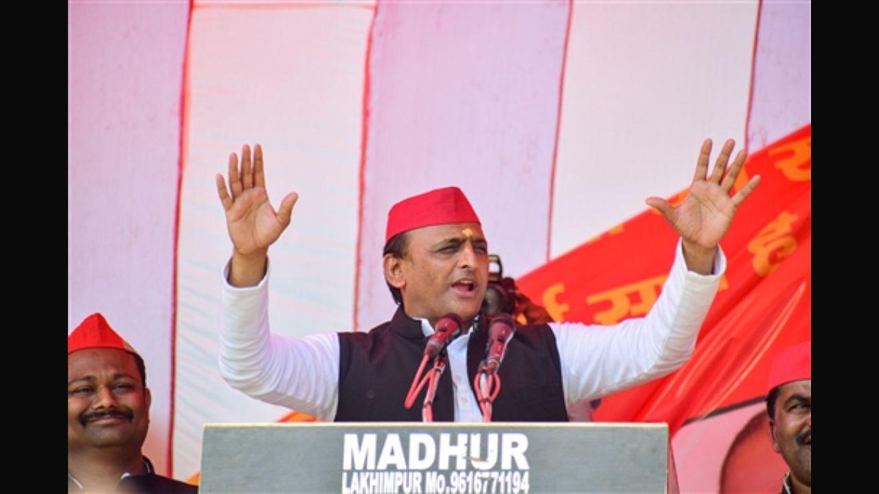 Lakhimpur Kheri violence: Akhilesh Yadav equates killing of farmers with Jallianwala Bagh massacre