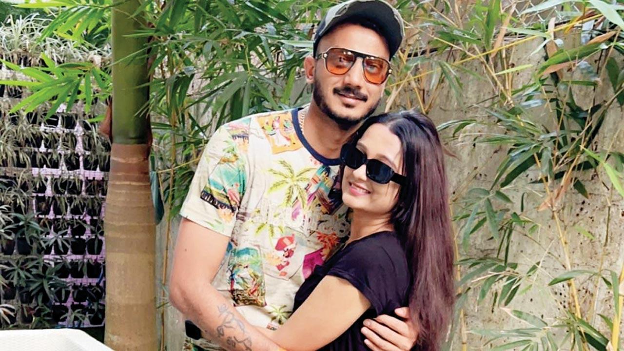 To Axar Patel, his fiancee Meha is the perfect one. See Instagram photo
