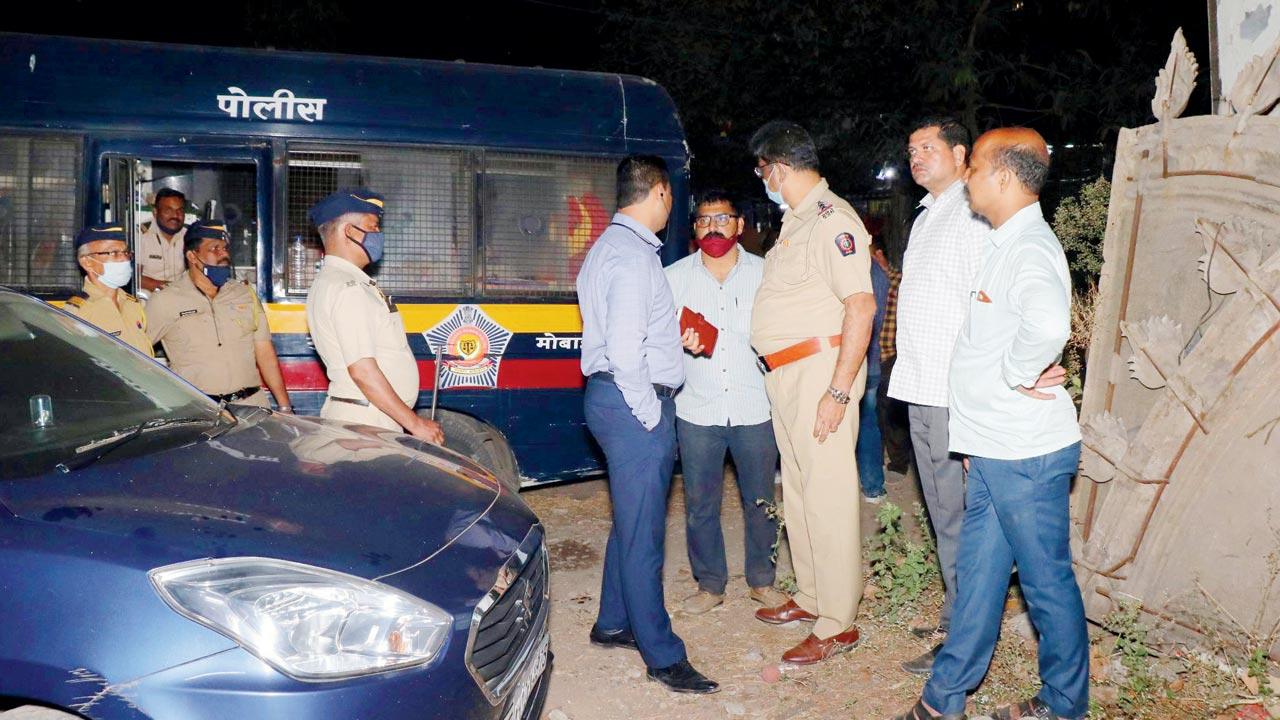 The cops who were part of the special operation. Pics/Rajesh Gupta