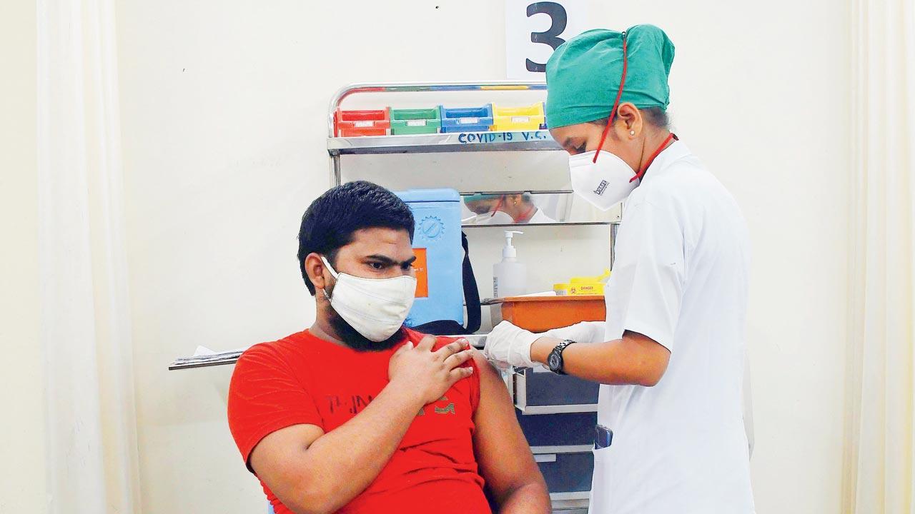 Mumbai: BMC to shut down more vaccination centres, introduce vans instead