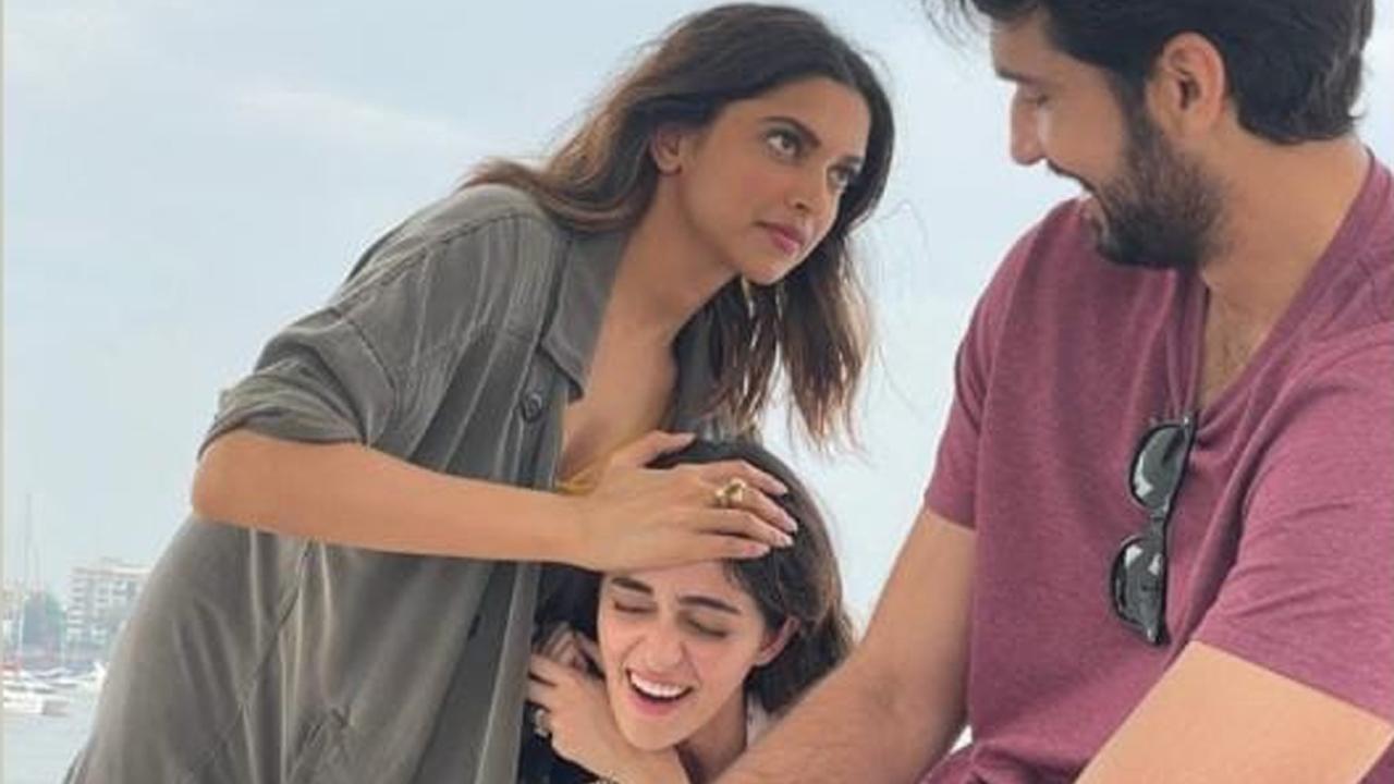 Guess what Deepika Padukone is doing on the sets of 'Gehraiyaan'
Ananya Panday has currently been riding the high horse with her upcoming release 'Gehraiyaan'. Today the actress took to her social media reposting hilarious BTS from the sets of the shoot, featuring Deepika Padukone and Dhairya Karwa, which were posted by director Shakun Batra. Read the entire update here.