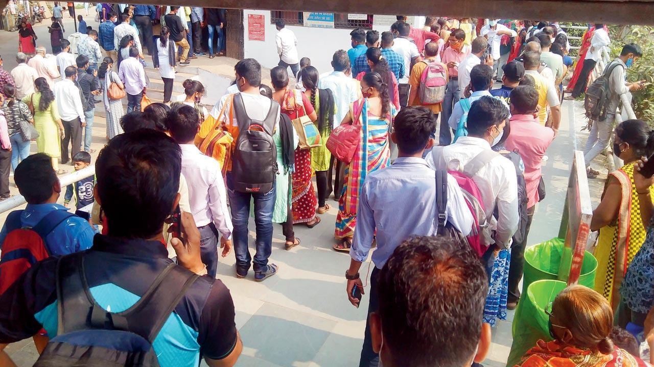 ‘Restore ticket-vending machines at all stations’