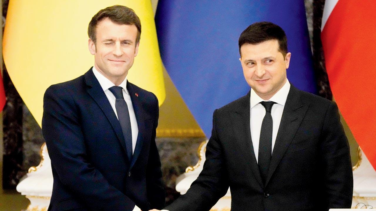 Macron: Putin said Russia won’t escalate Ukraine crisis
