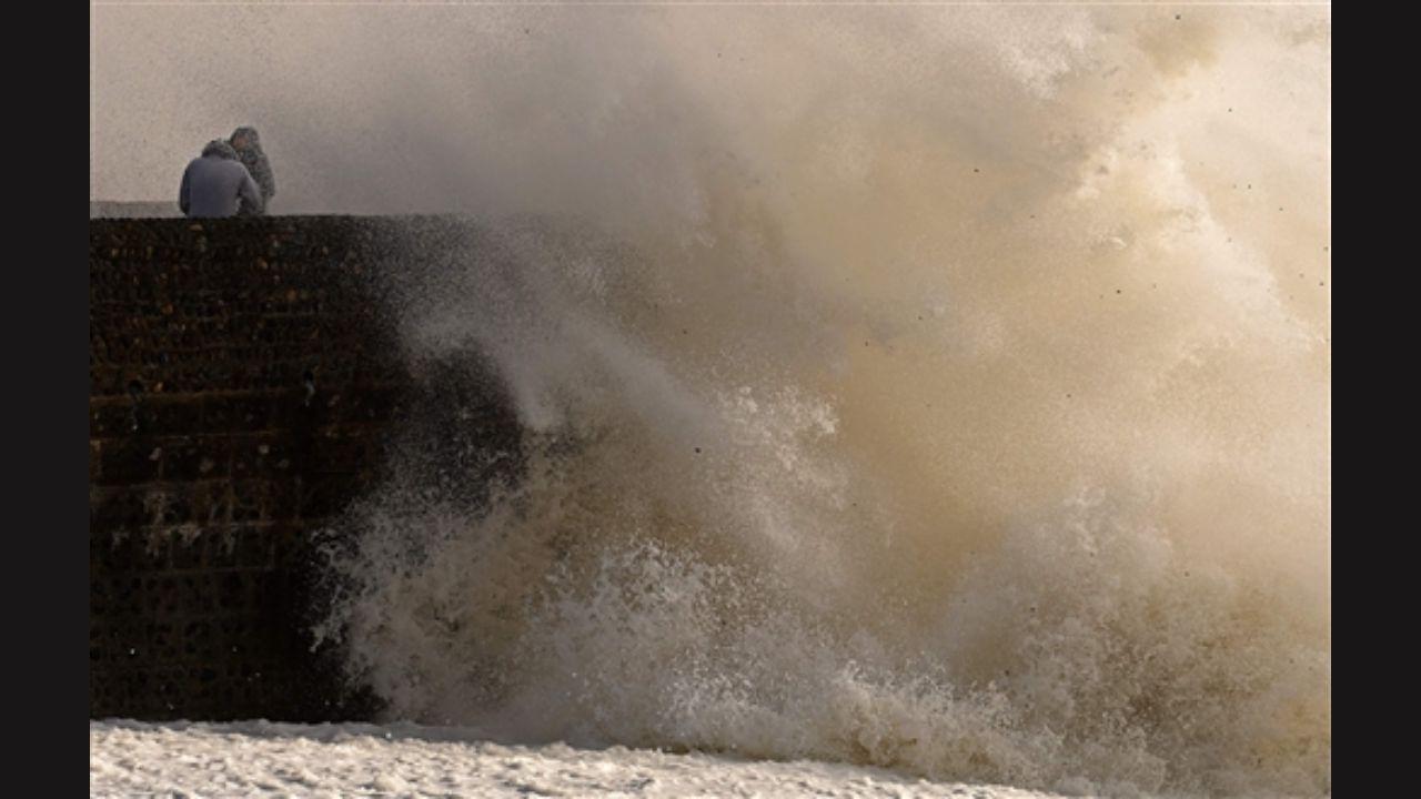 UK cleans up after Storm Eunice leaves at least 9 dead in Europe