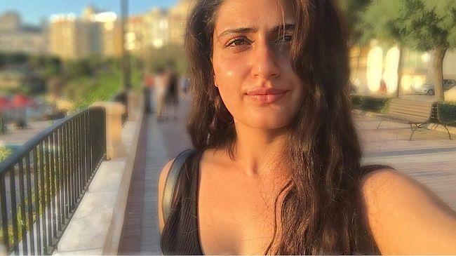 After Chachi 420, Fatima Sana Shaikh also featured in Ishq, Bade Dilwala and went on to play Jackie Shroff's daughter in One 2 Ka 4 which also starred Shah Rukh Khan.
