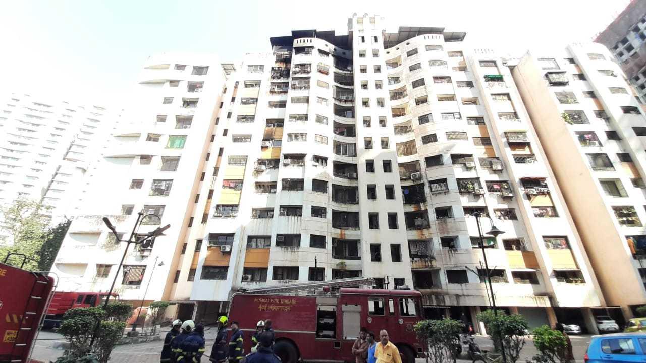 Mumbai: Fire erupts in a multi-storey building in Kanjurmarg; no casualties reported