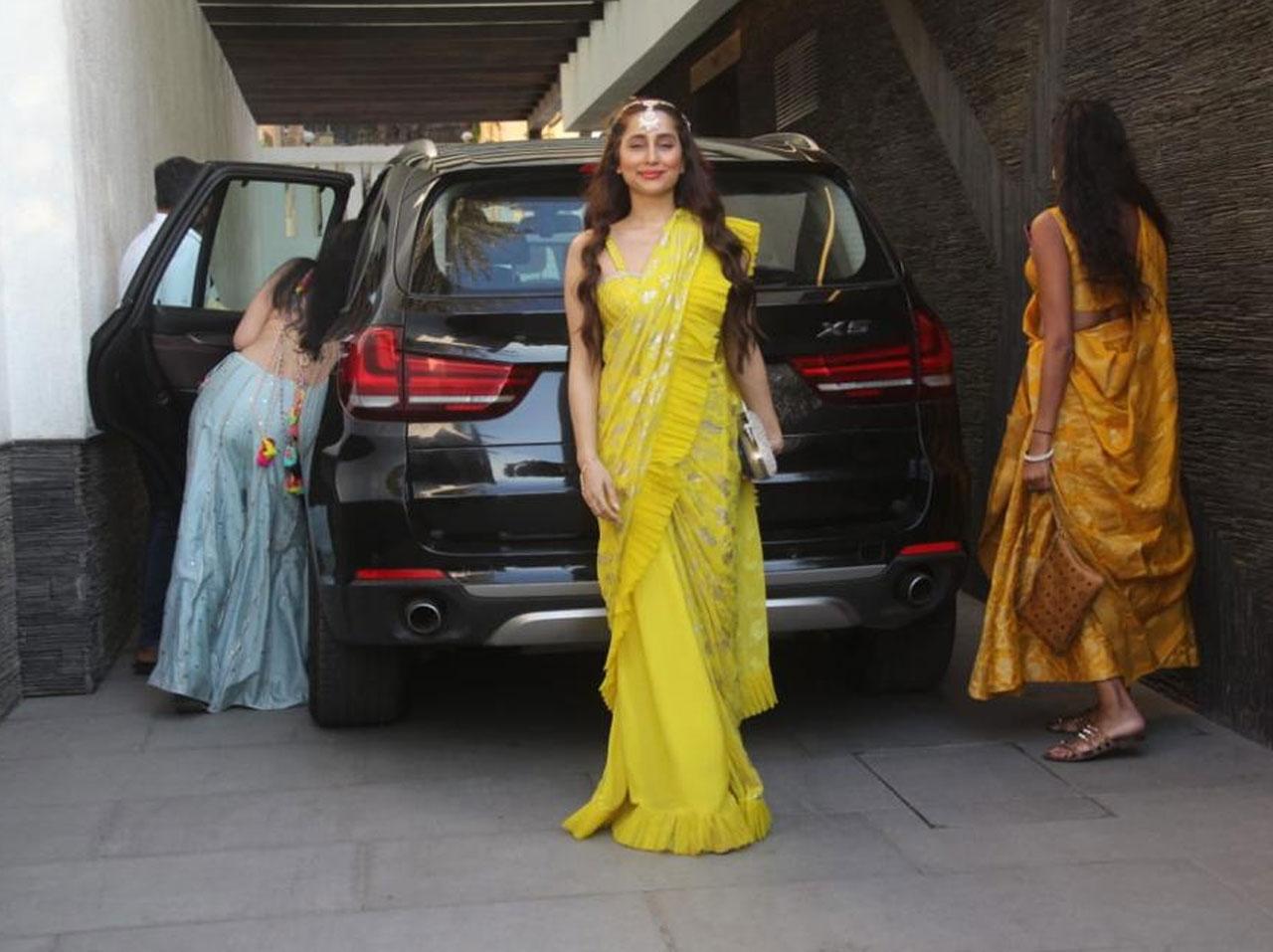The about-to-be-bride`s sister Anusha Dandekar looked ravishing in a stunning yellow Saree for the Mehendi. Last year, Anusha took to her Instagram story, where she shared a post, which read: "He doesn`t lie to you because the truth will hurt your feelings. He lies to you because the truth might provoke you to make choices that won`t serve his interests." The about-to-be-bride`s sister Anusha Dandekar looked ravishing in a stunning yellow Saree for the Mehendi. Last year, Anusha took to her Instagram story, where she shared a post, which read: "He doesn`t lie to you because the truth will hurt your feelings. He lies to you because the truth might provoke you to make choices that won`t serve his interests."