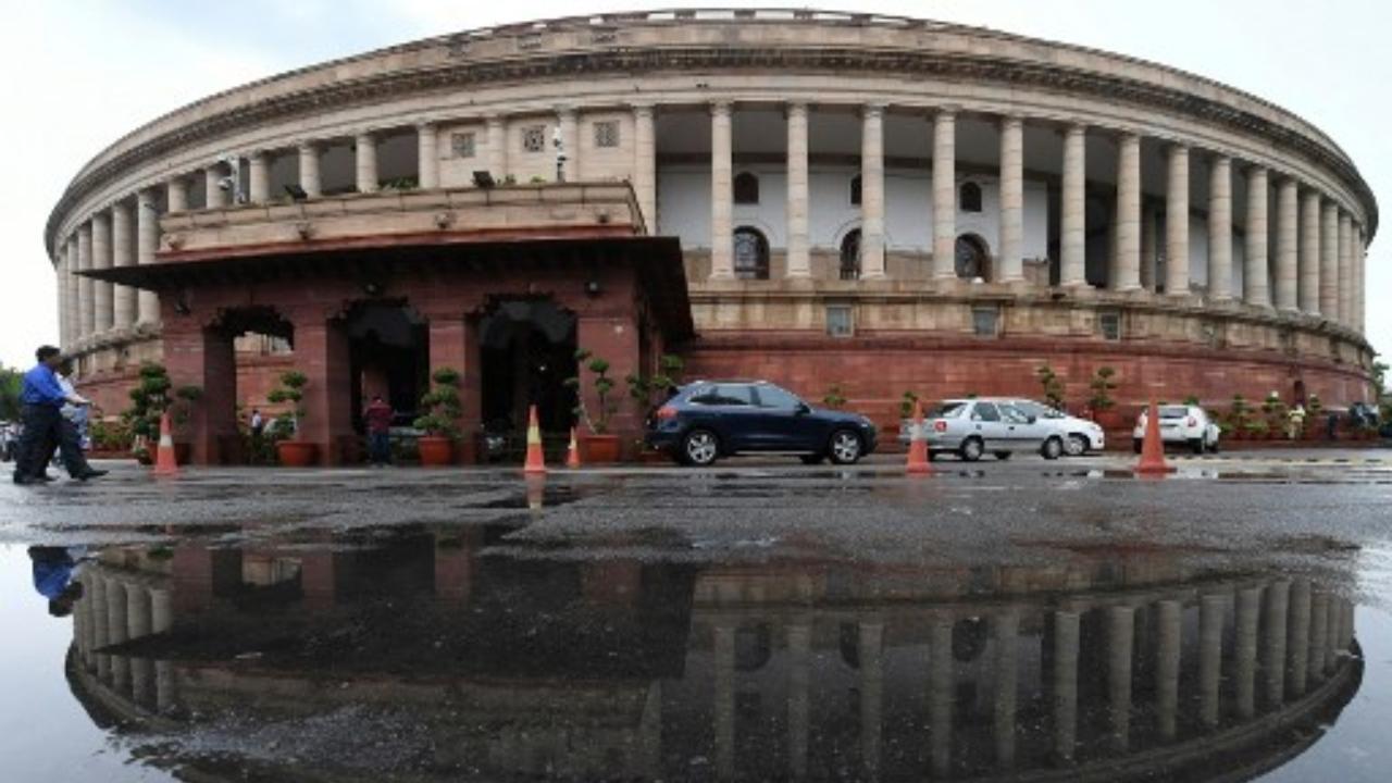 Centre approves Rs 6.15 crore assistance to families of 123 journalists who died of Covid-19