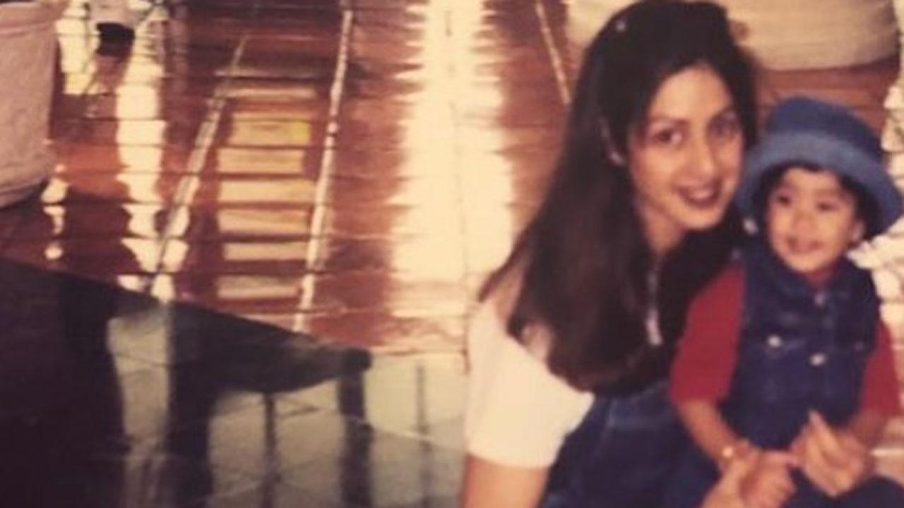 Janhvi Kapoor remembers mother and late actress Sridevi on her fourth death anniversary