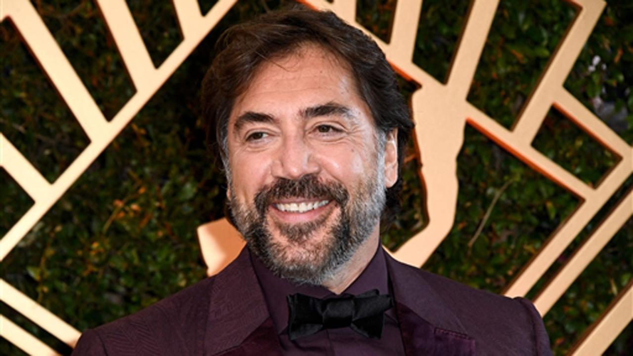  Javier Bardem, Nicholas Braun, Elle kick off with 'I Am an Actor' segment