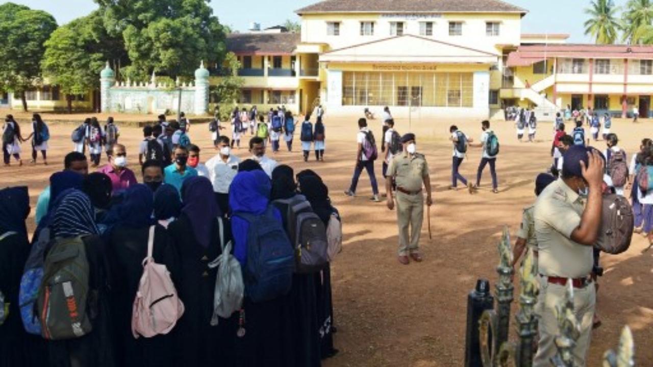 Karnataka hijab ban: Arguments erupt between parents and teacher over students being asked to take off hijab