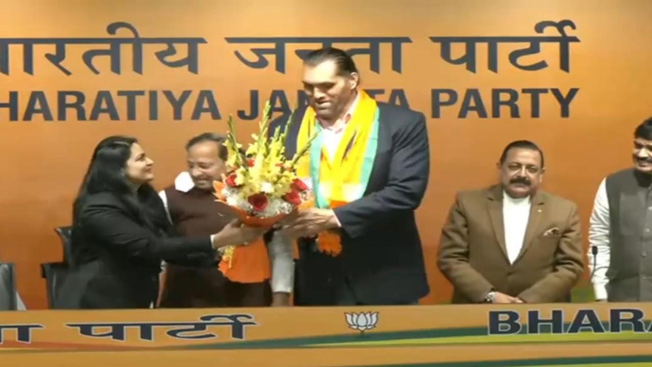 Punjab polls: Wrestler Great Khali joins BJP
