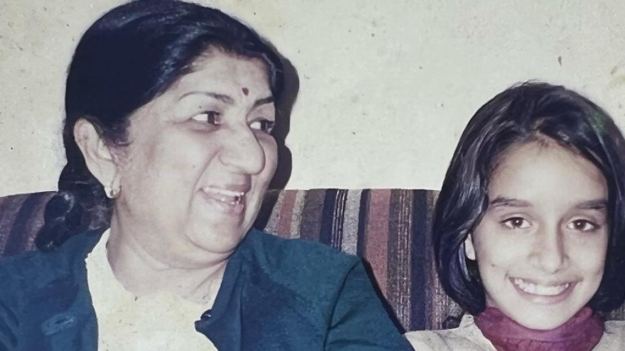 Shraddha Kapoor remembers Lata 'Aaji' with childhood photo