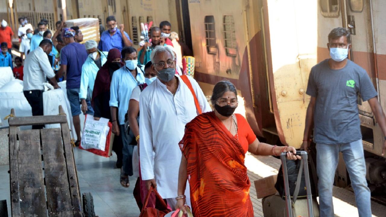 Maharashtra records 15,252 Covid-19 cases, 75 deaths