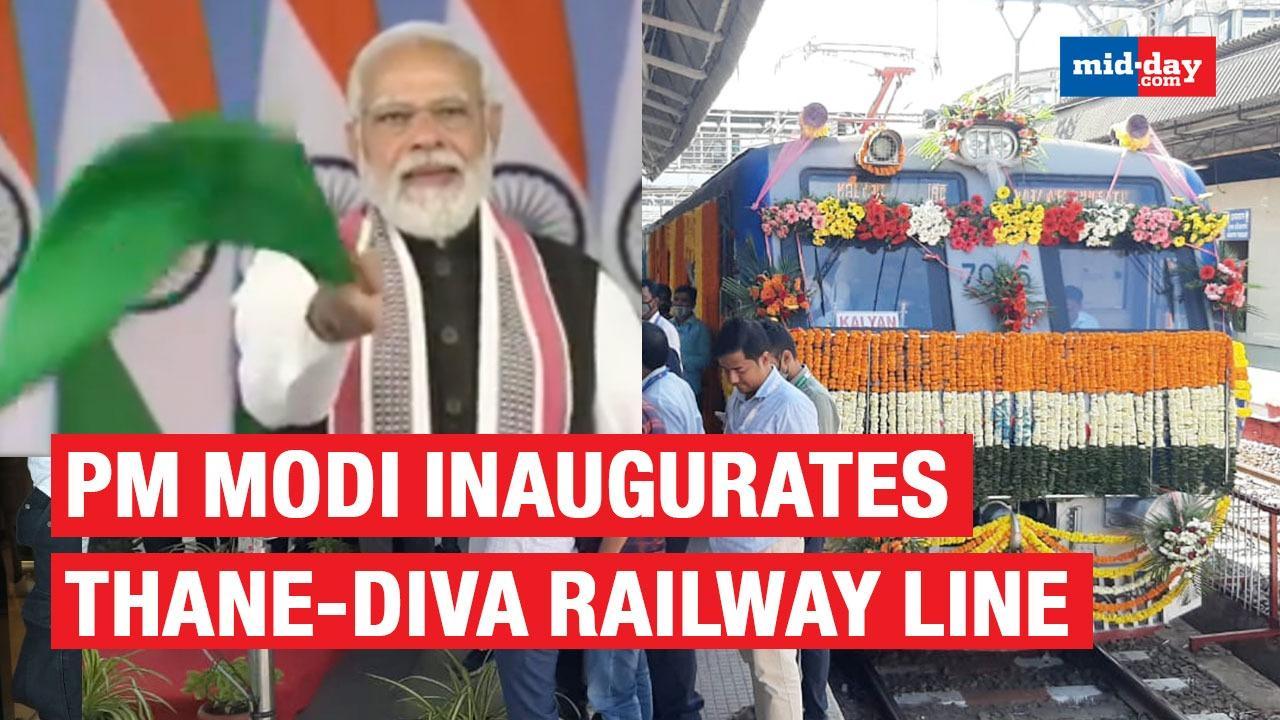PM Modi Inaugurates Thane-Diva Railway Line, Railway Minister Travels In Local