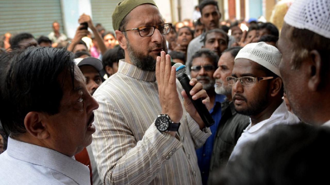 Owaisi says attack on his convoy in UP 'well-planned', demands inquiry 