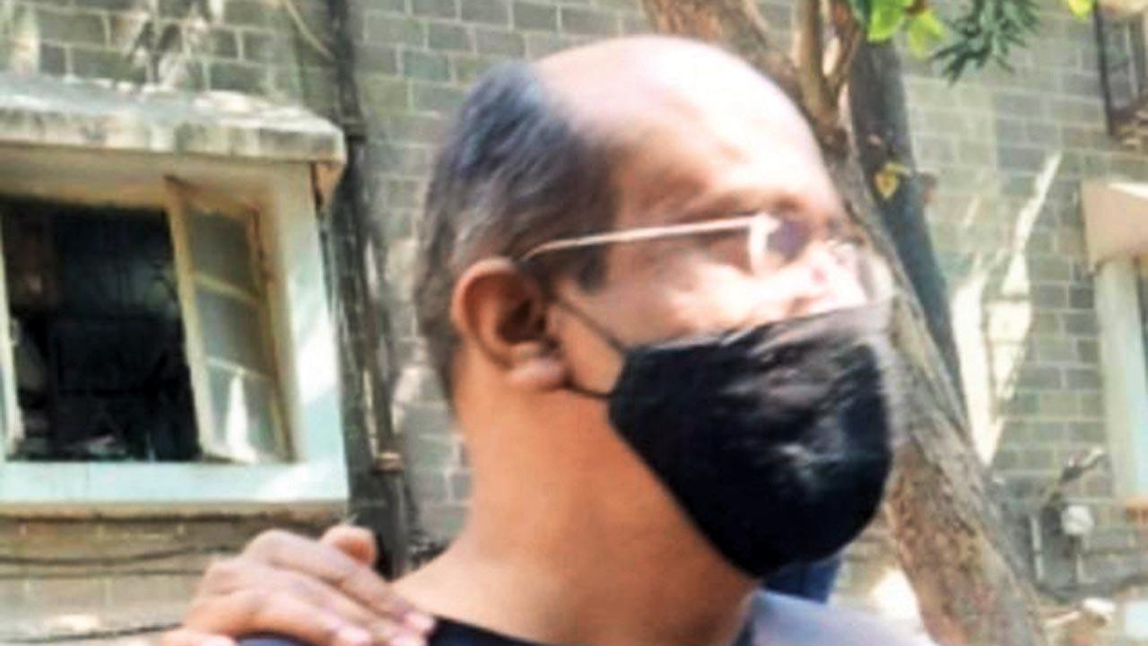Investment fraud: Goregaon police book second accused in the case, say he’s absconding