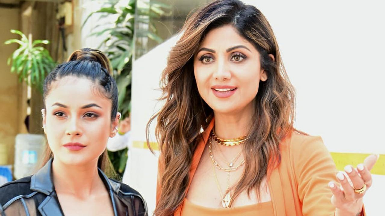Shehnaaz Gill and Shilpa Shetty shared a fun Instagram video of them performing on the former's song with Yashraj Mukhate, 'Boring day.' The video instantly went viral. Shehnaaz was seen dressed in black pants, with a crop top and jacket, while Shilpa looked stunning in an orange outfit. 